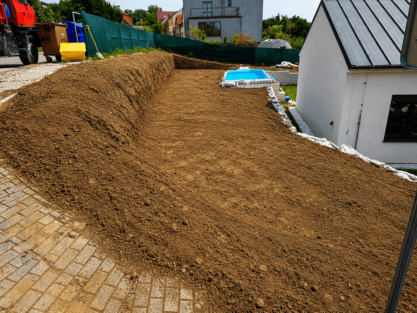 Stav po dokončení výkopových prací